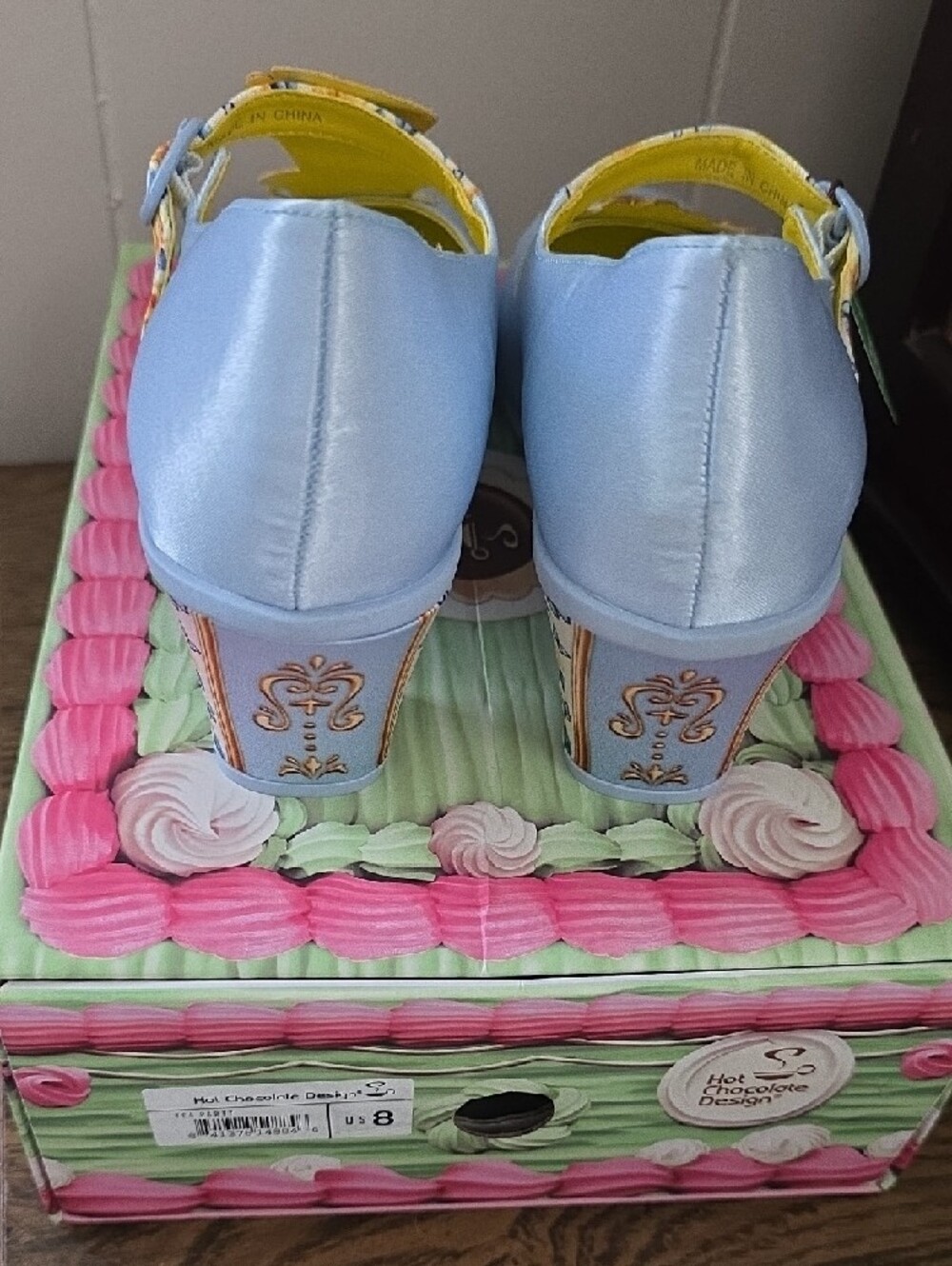 New Hot Chocolate Dress Shoes / Heels w/Tea Set Design Sz 8 US/ Eur 38 - Picture 3 of 16